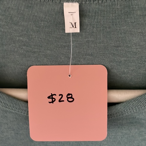 Cute soft top for fall - Picture 2 of 4